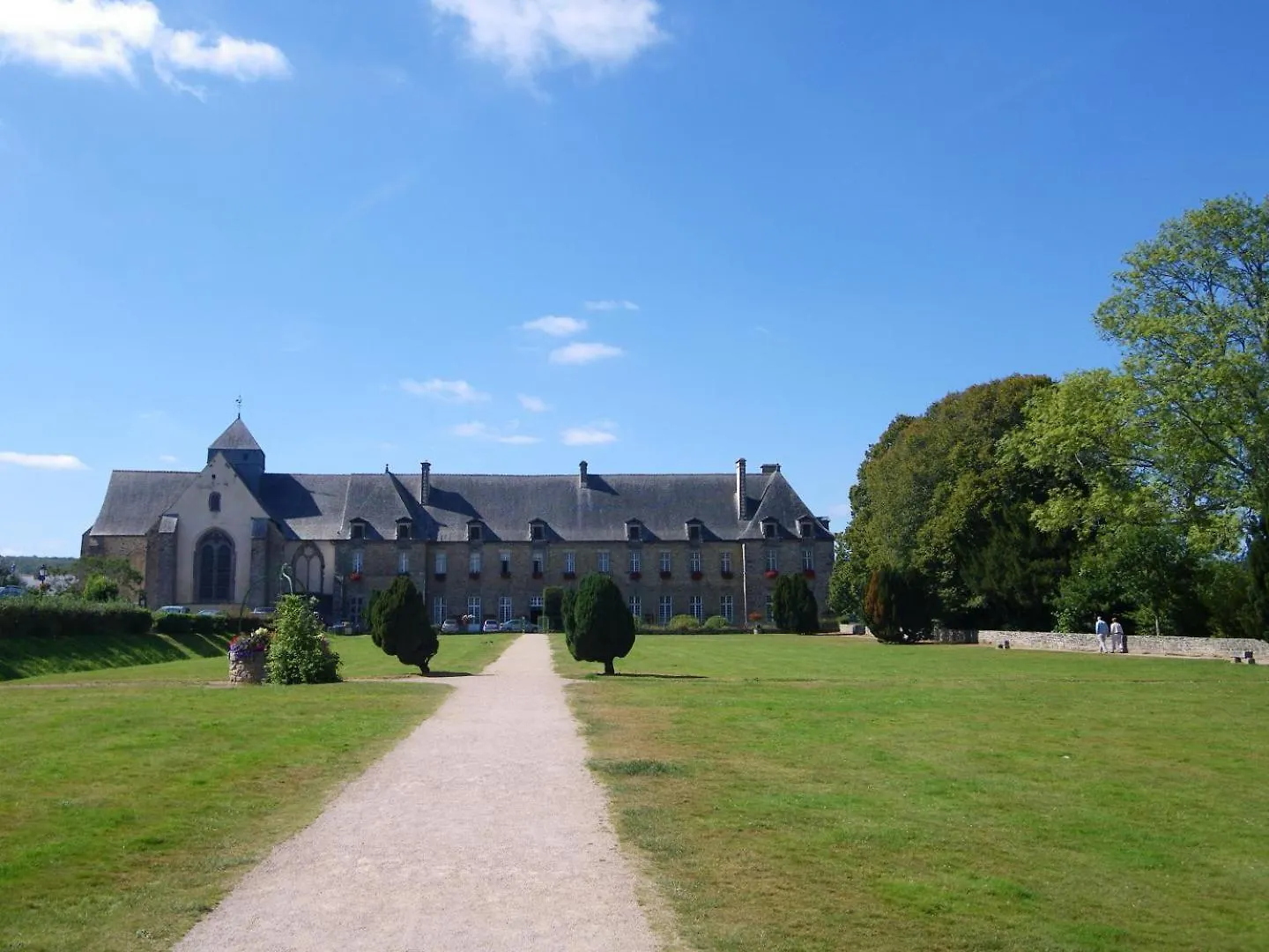 La Ville Lesne 2 Montauban-de-Bretagne 0*,